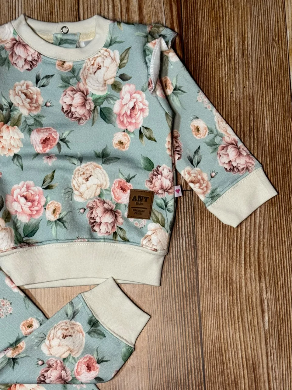 Conjunto floreado Único — foto 3